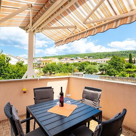Apartments Punat Downtown מראה חיצוני תמונה