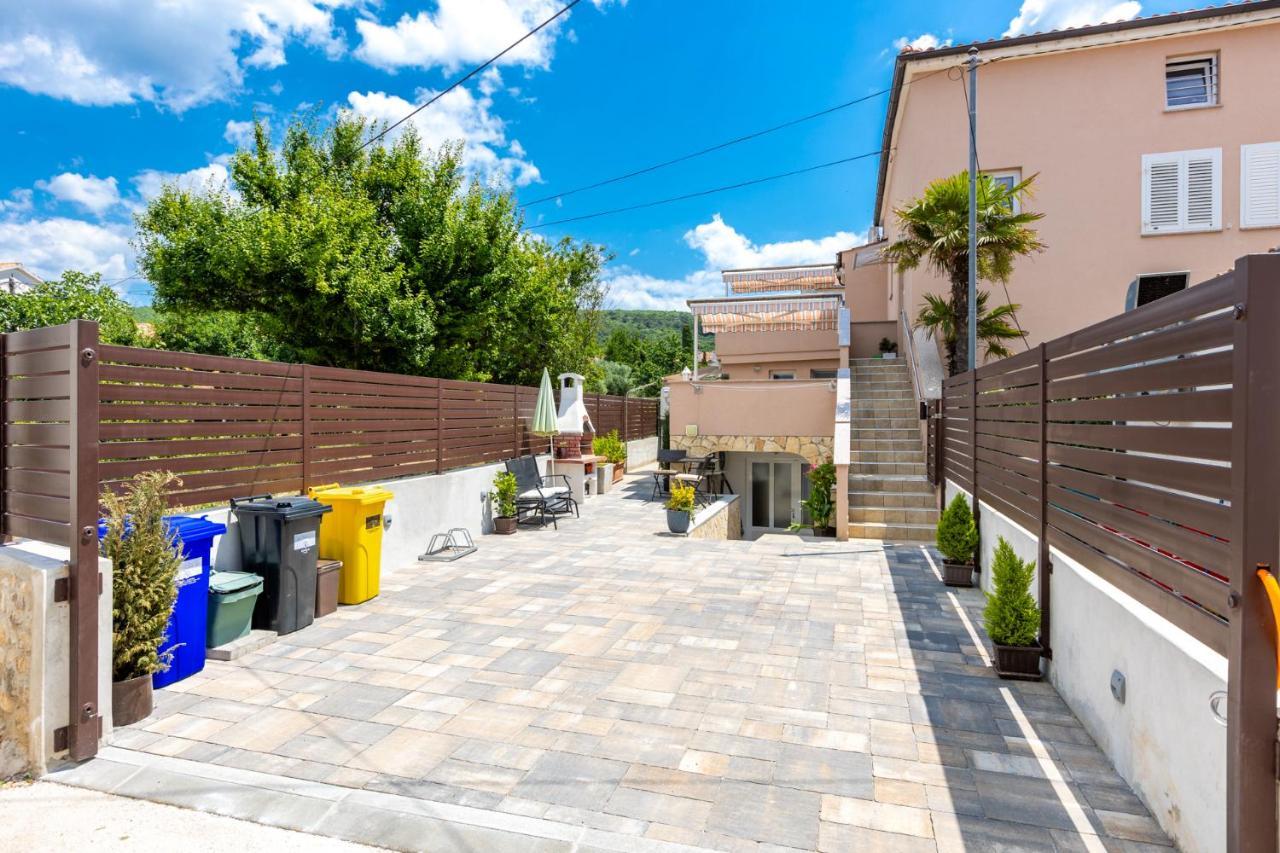 Apartments Punat Downtown מראה חיצוני תמונה